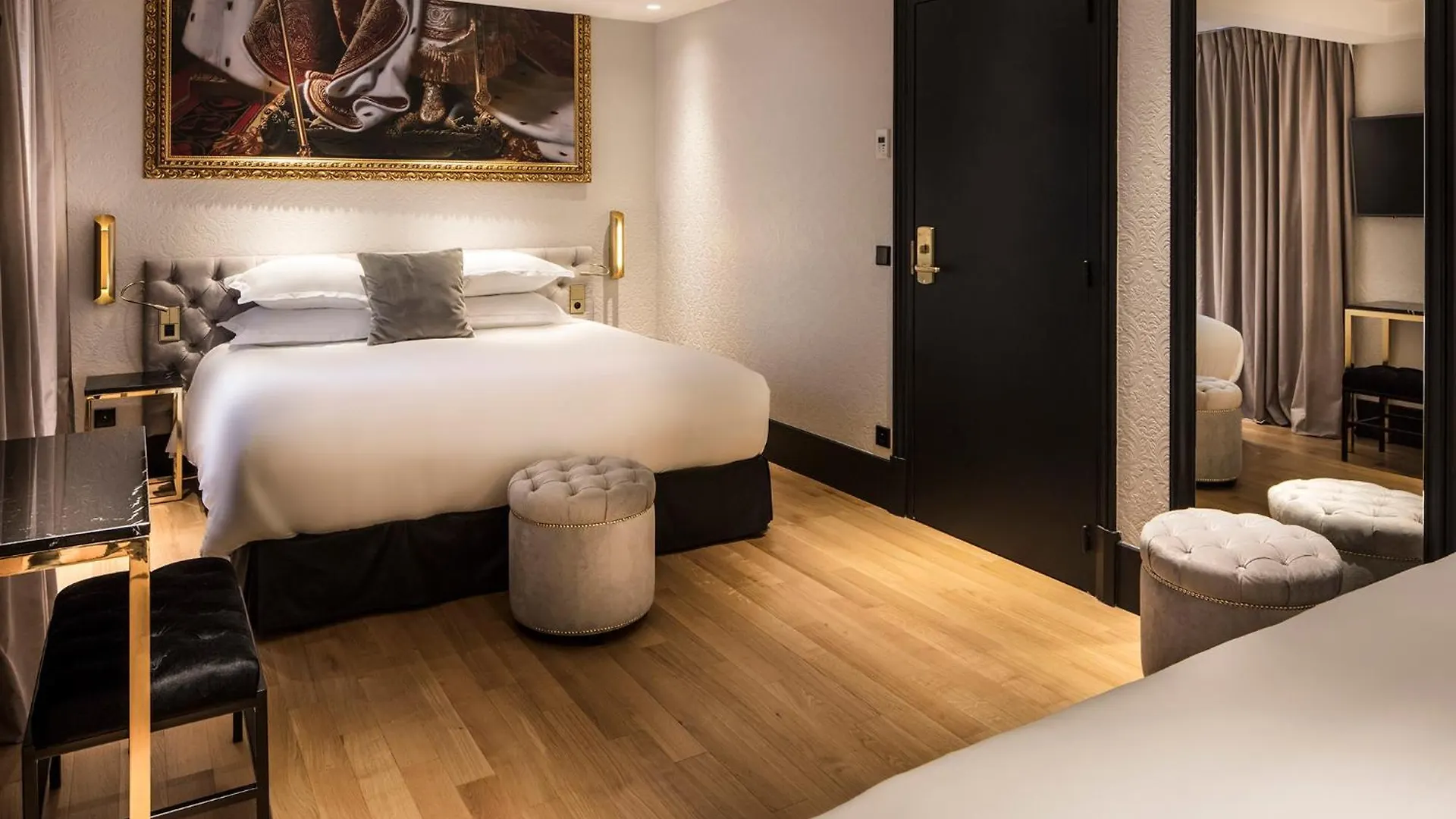Hotel Eiffel Petit Louvre Paris